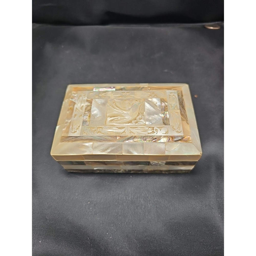 Vintage Mother of Pearl Box / Ornate Mother of Pearl Jewelry Box/keepsake Box